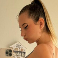 Laura Sommaruga Meztelen