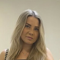 laurakarinaa_ Meztelen