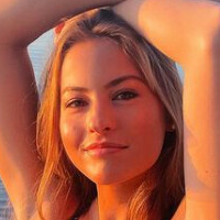 Lauren Bauer Meztelen