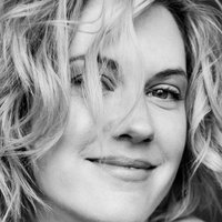 Lauren Lee Smith Meztelen
