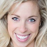 Lauren Schneider Meztelen