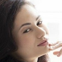 Layla Balan Meztelen
