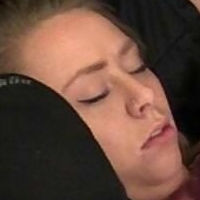 Laynie Luck Meztelen