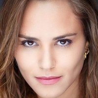 Lea Arnezeder Meztelen