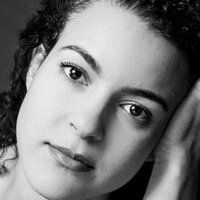 Leah Doz Meztelen