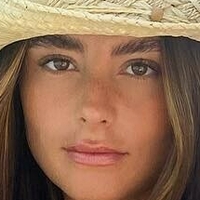 Leah Taylor Meztelen