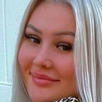 Leeza Meztelen