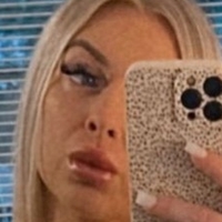 lelizabeth Meztelen