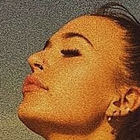 Lennon Stella Meztelen