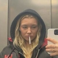 leonieaurelie Meztelen