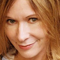 Leslie Ann Phillips Meztelen