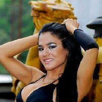 Lesly Tuchez Meztelen