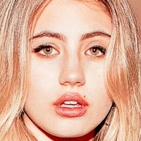 Lia Marie Johnson Meztelen