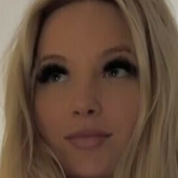 Lillixn Meztelen