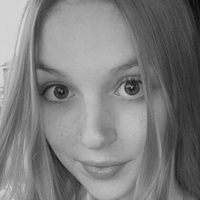 Lilly A Meztelen