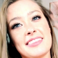 Lily Adair Meztelen