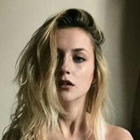 Lily Allure Meztelen