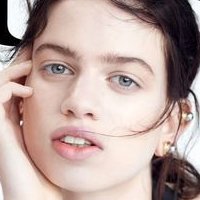 Lily McMenamy Meztelen