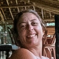 Linda C. Santana Meztelen