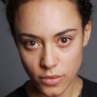 Linda Elsner Meztelen