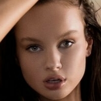 Liora Lapointe Meztelen