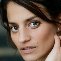 Lisa Charlotte Friederich Meztelen