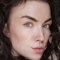 Lisbeth Mueller Meztelen