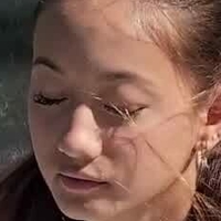 Liu Bimaja Meztelen