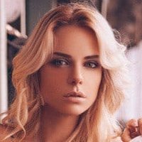 Liza Svistunova Meztelen