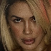 lizdah Meztelen
