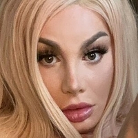 Lola Christina Meztelen