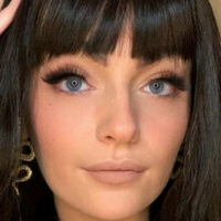 Lorina Meztelen