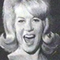 Lorna Maitland Meztelen
