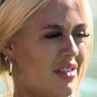 Lottie Tomlinson Meztelen