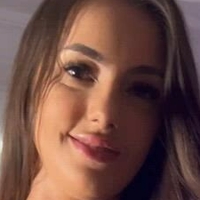 Luana Schneider Meztelen