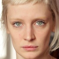 Lucie Debay Meztelen