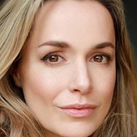 Lucy Brown Meztelen