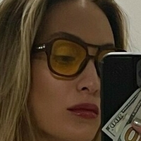 lucy_love98 Meztelen