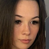 Lucy Lurks Meztelen