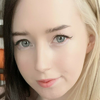 lucyypromo Meztelen