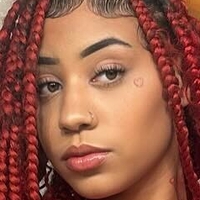 LUHREDTHABADDIE Meztelen