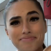 Luna Farina Meztelen