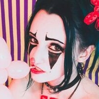 Lydia Wilts Clown Meztelen