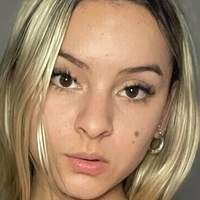 lylabri Meztelen