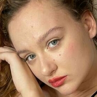 lynabond Meztelen