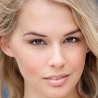 Lynn Wolf Meztelen