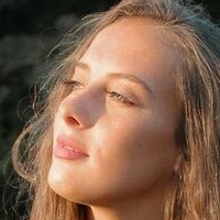 Mackenzie Holton Meztelen