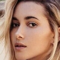 Madeleine White Meztelen