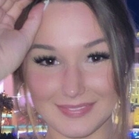 Madeline P Meztelen