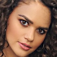Madison Pettis Meztelen